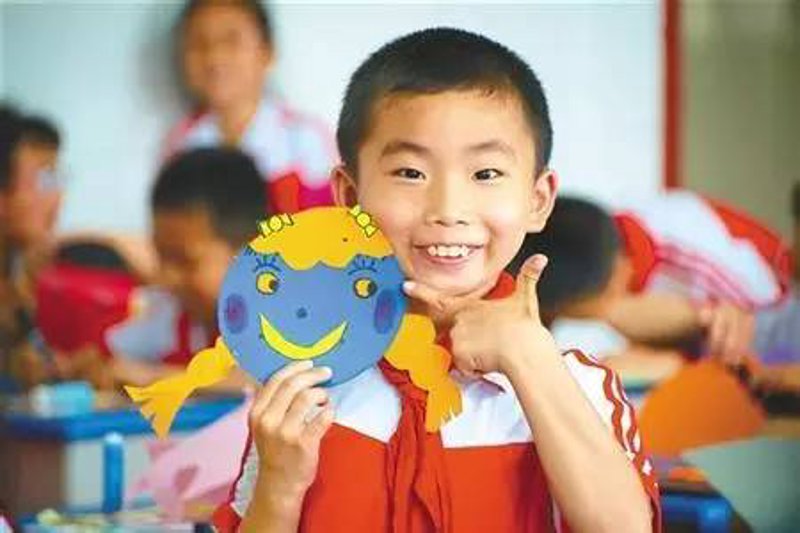 如何选择适合的艺术文化培训课程?艺路同行
